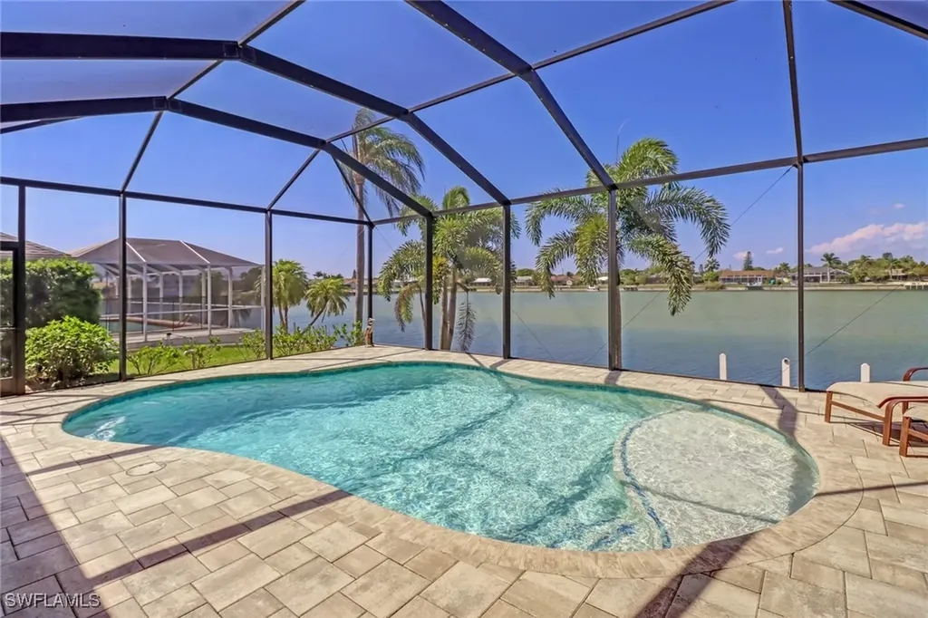1119 SE 1st Terrace Cape Coral FL 33990