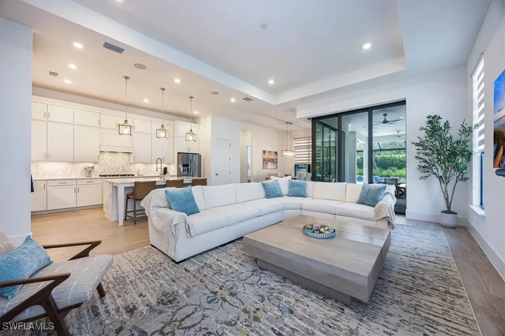 9445 Caymas Terrace Naples FL 34114