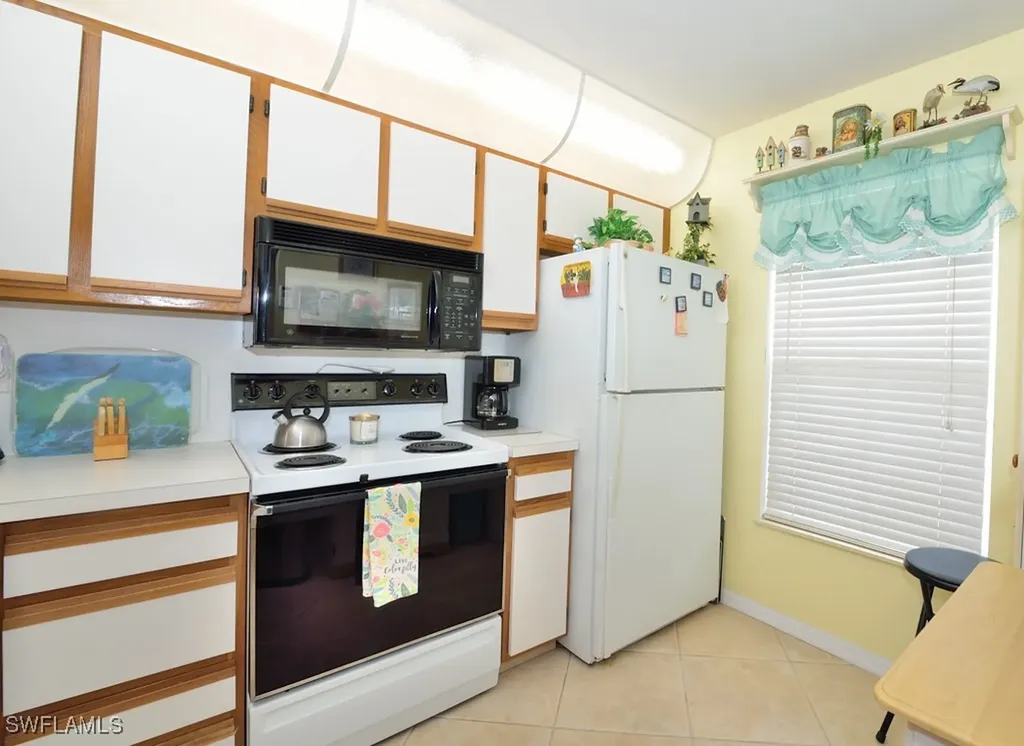 1165 Mainsail Drive Naples FL 34114