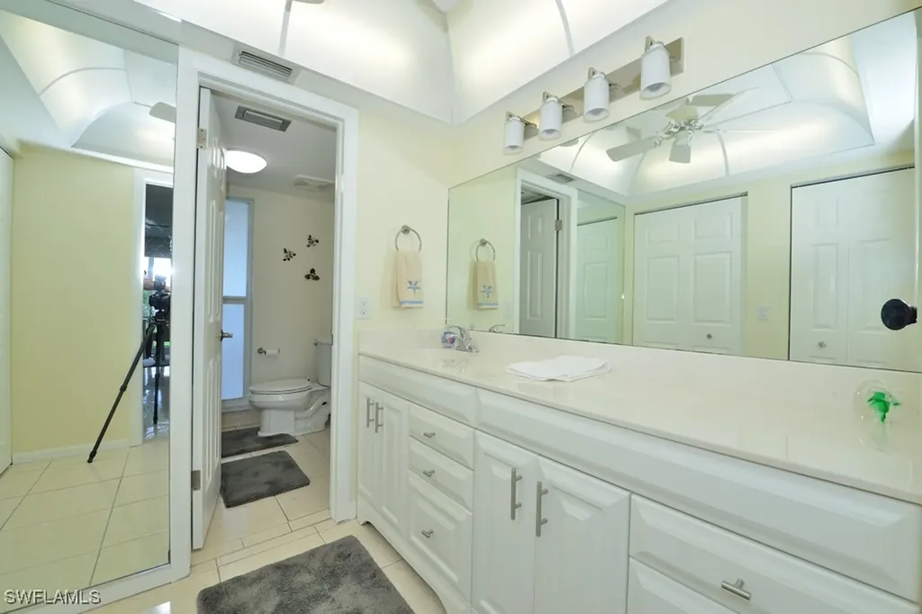 124 Penny Lane Naples FL 34112
