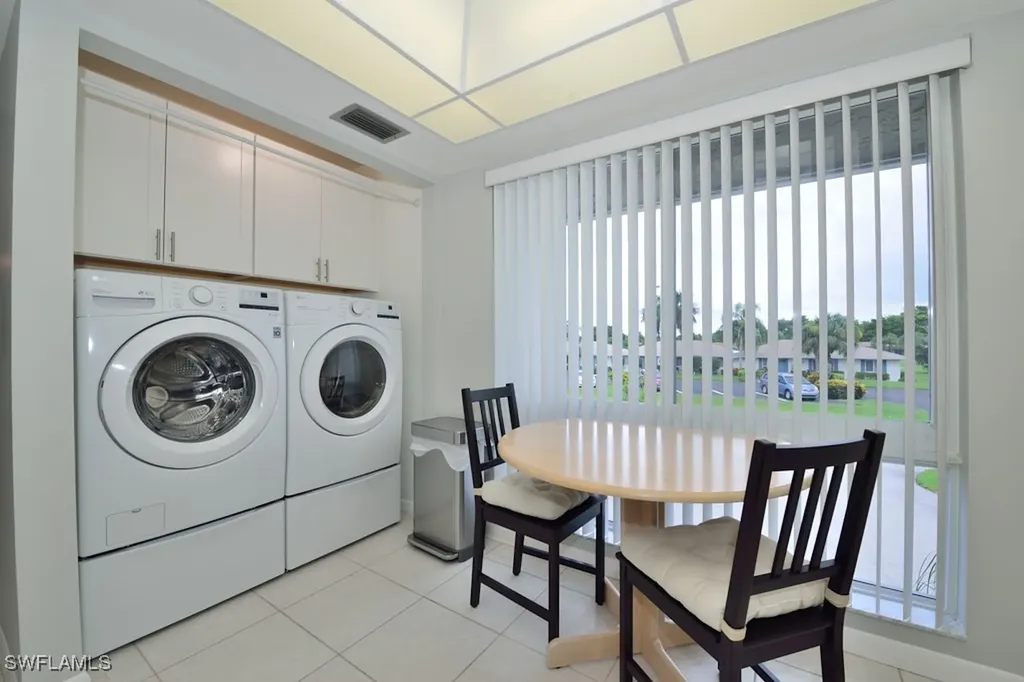 124 Penny Lane Naples FL 34112