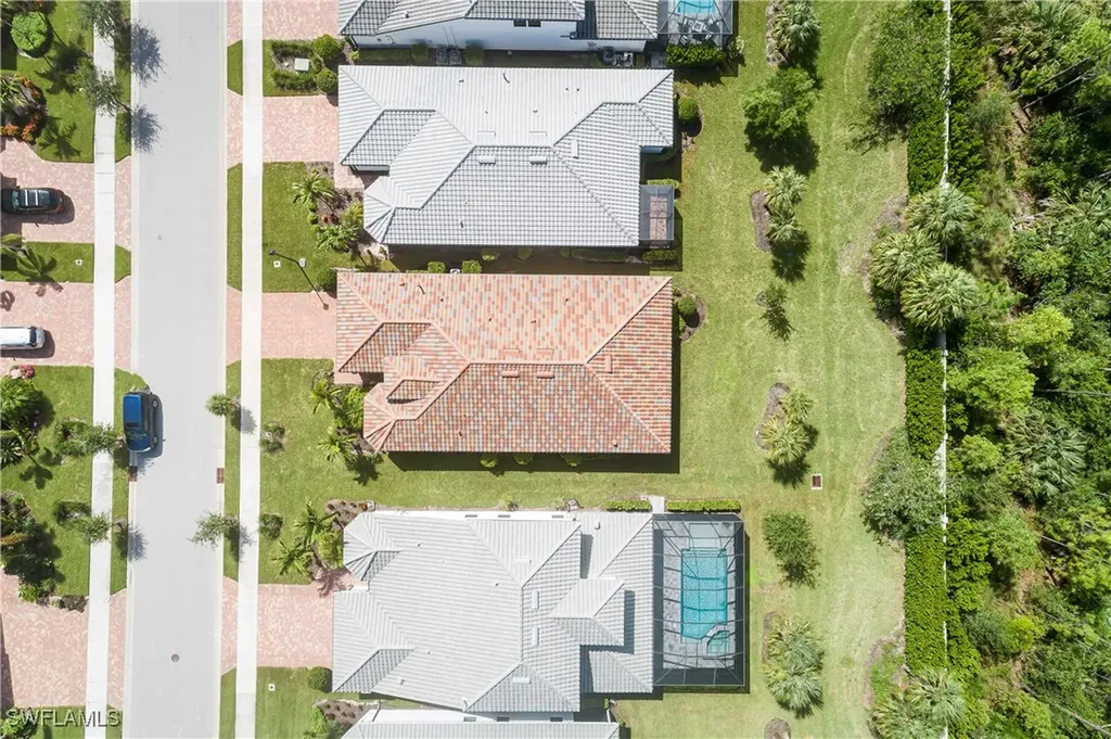 6770 Pennyroyal Drive Naples FL 34114