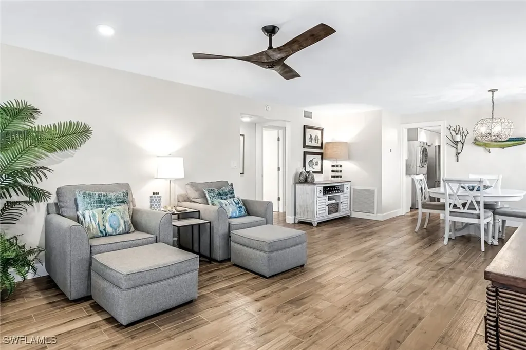 1100 8th Avenue S Naples FL 34102