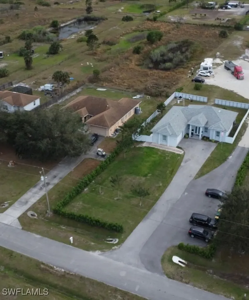 2394 45th Avenue NE Naples FL 34120