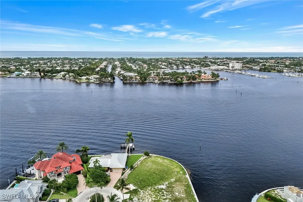 1303 Marlin Drive Naples FL 34102