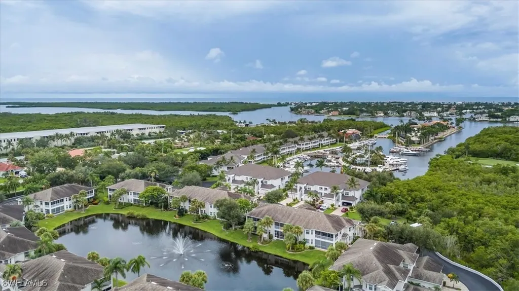 5060 Yacht Harbor Circle Naples FL 34112