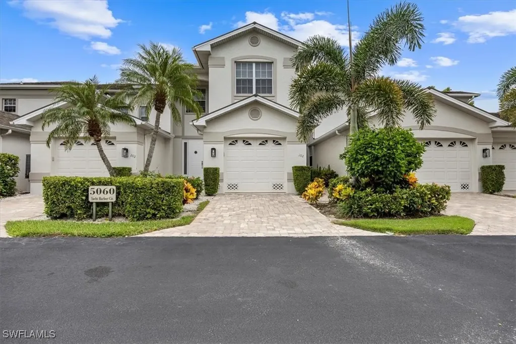 5060 Yacht Harbor Circle Naples FL 34112