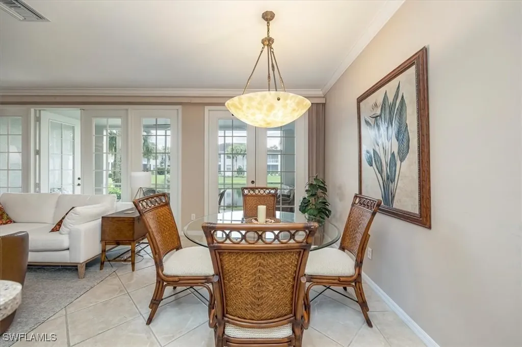 5060 Yacht Harbor Circle Naples FL 34112