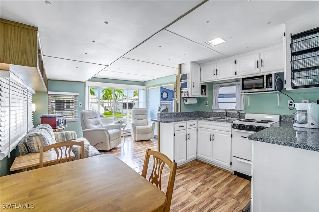 27 Jasper Drive Naples FL 34114