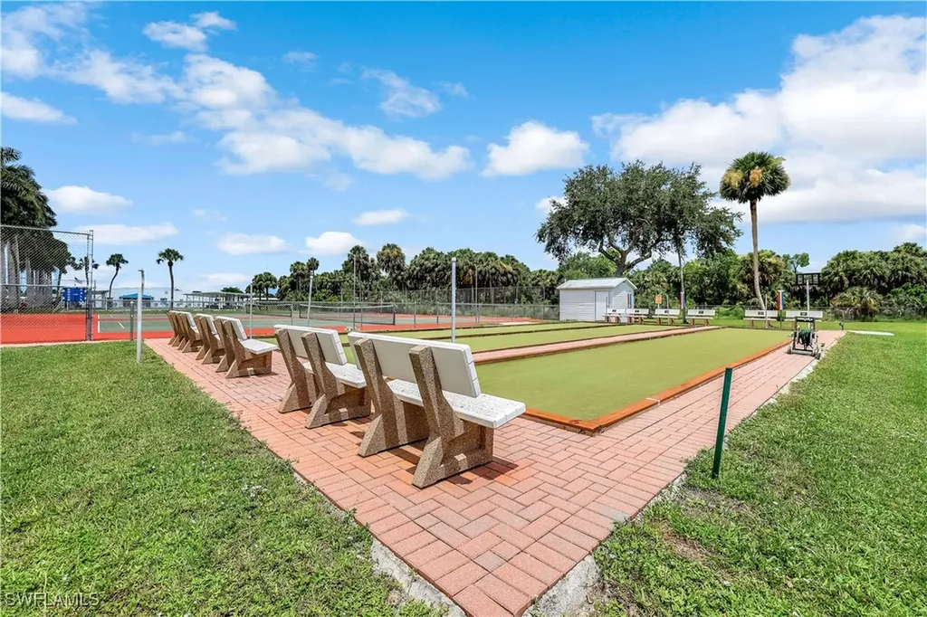 27 Jasper Drive Naples FL 34114