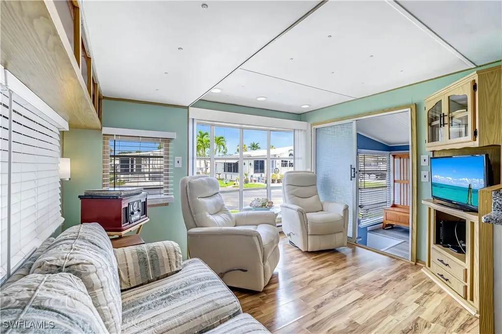 27 Jasper Drive Naples FL 34114