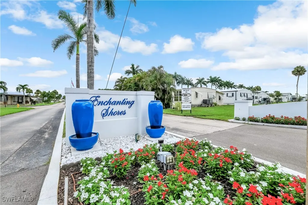 27 Jasper Drive Naples FL 34114