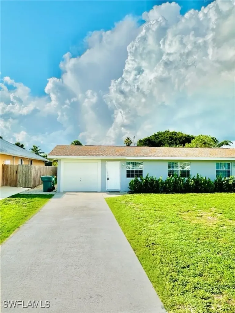 773 101st Avenue N Naples FL 34108