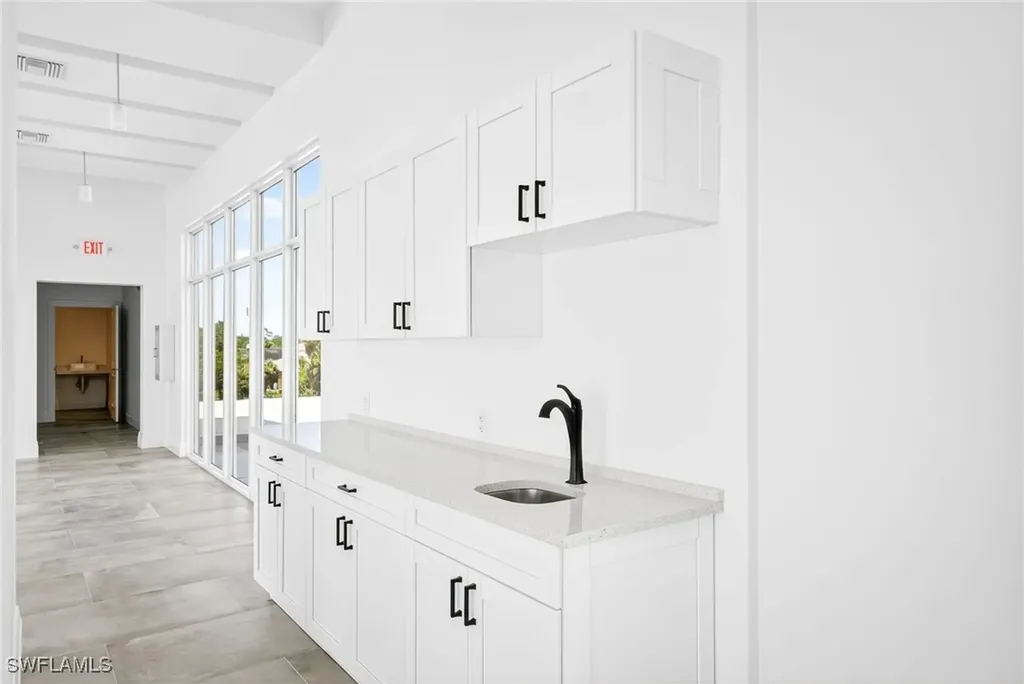 5705 Taylor Road Naples FL 34109