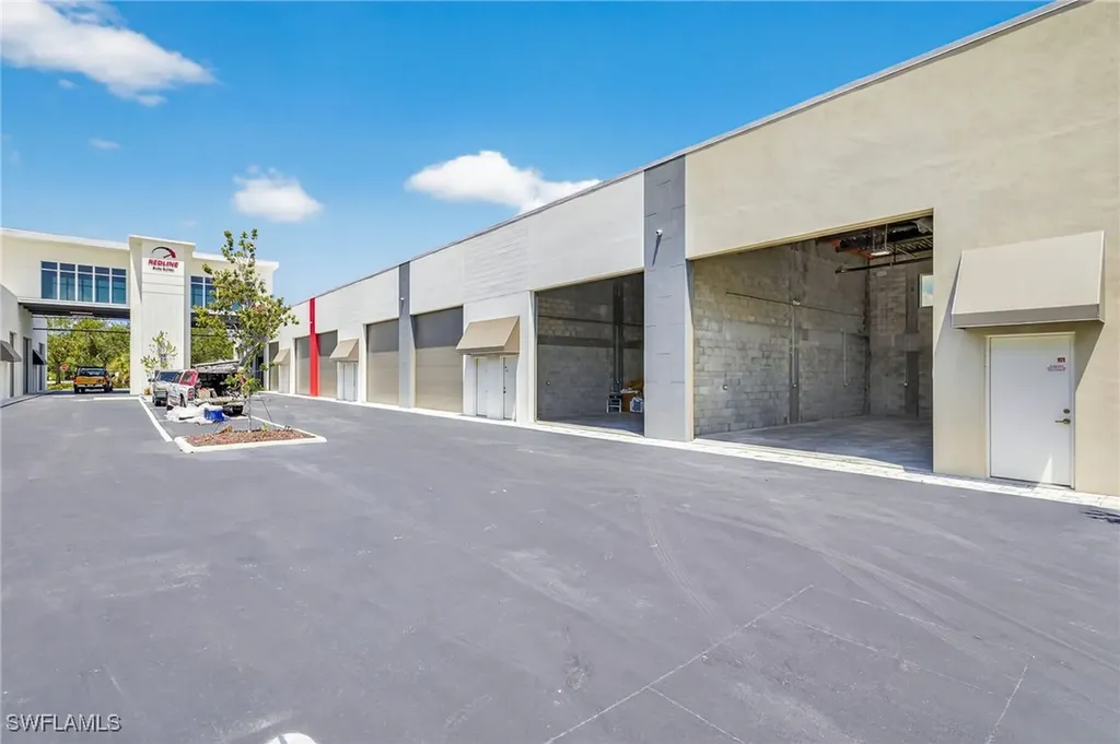 5705 Taylor Road Naples FL 34109