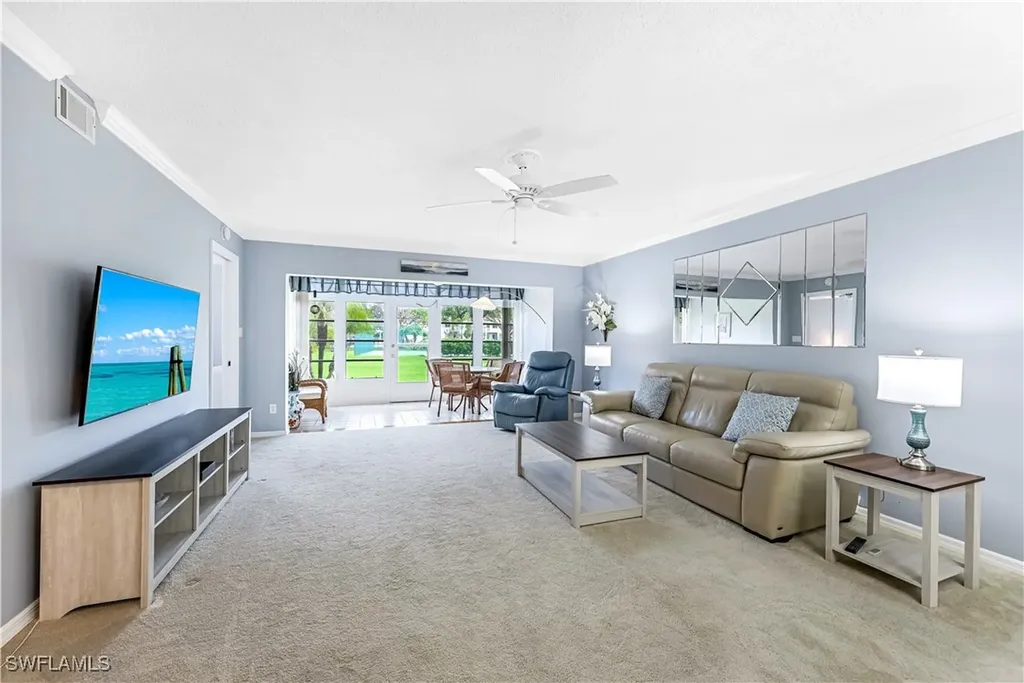 188 Furse Lakes Circle Naples FL 34104