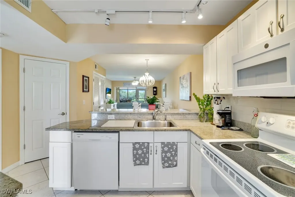 1335 Mainsail Drive Naples FL 34114