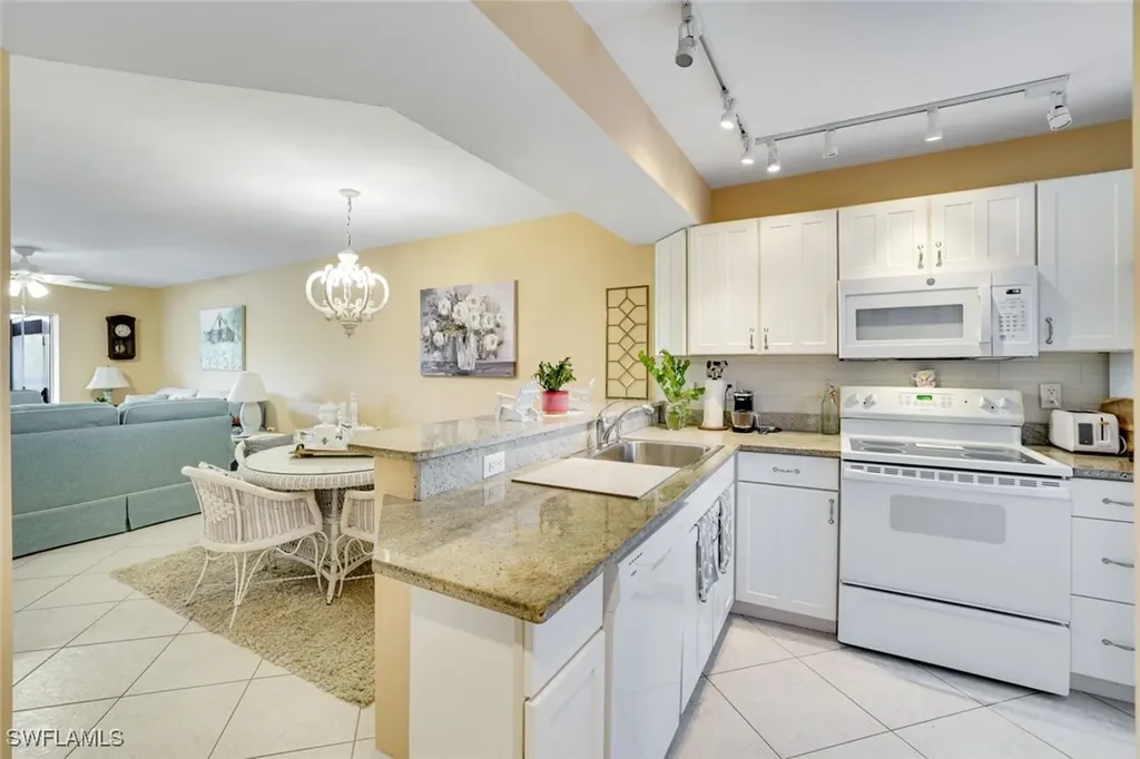 1335 Mainsail Drive Naples FL 34114