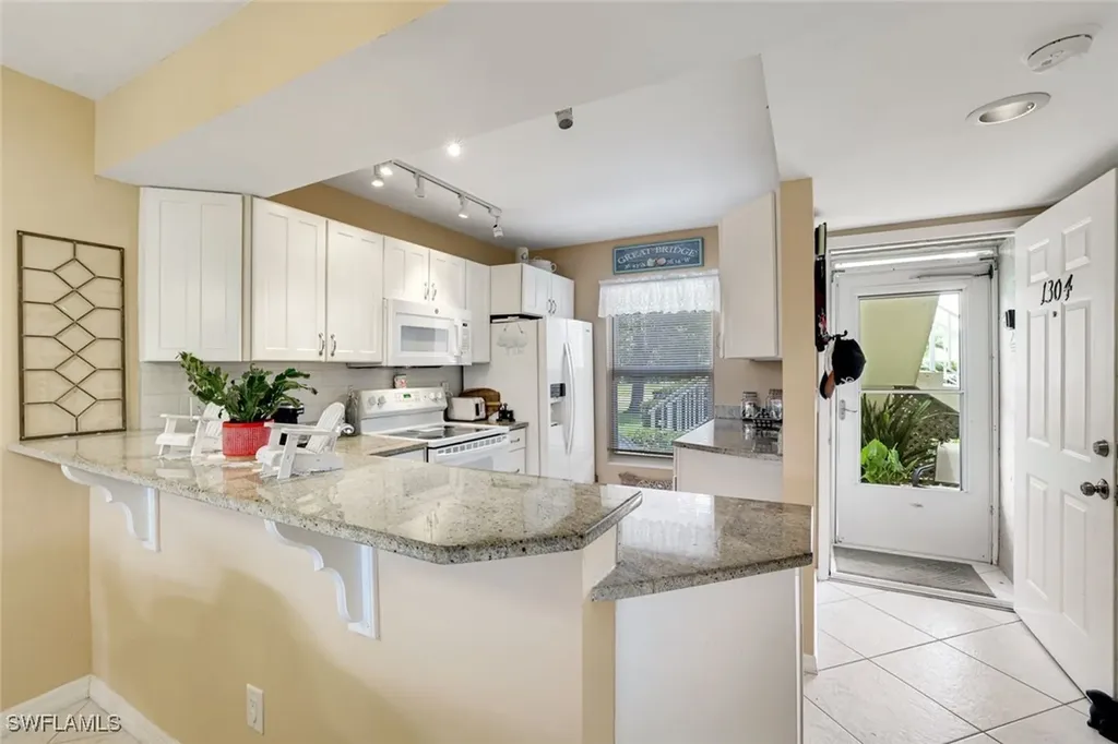 1335 Mainsail Drive Naples FL 34114