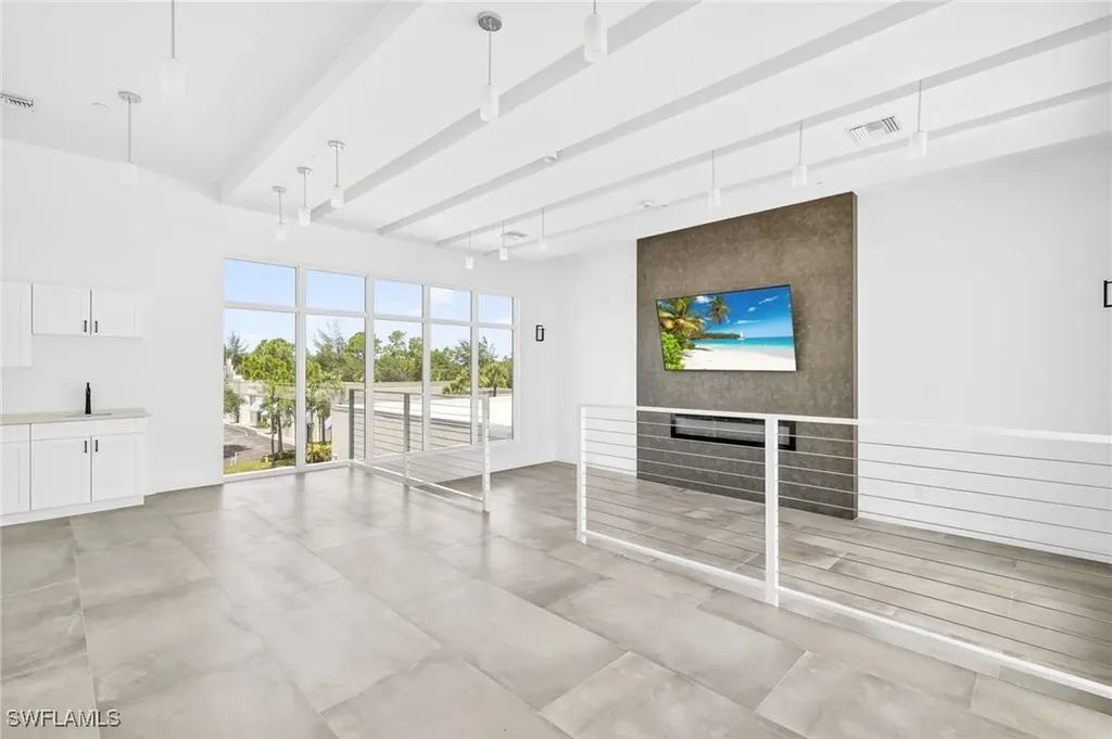 5705 Taylor Road Naples FL 34109