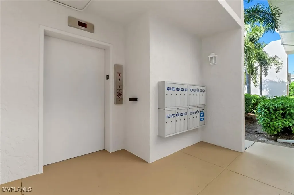 2651 Citrus Lake Drive Naples FL 34109