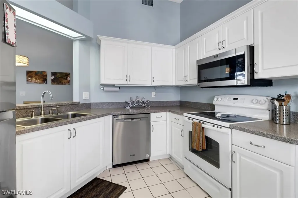 2651 Citrus Lake Drive Naples FL 34109