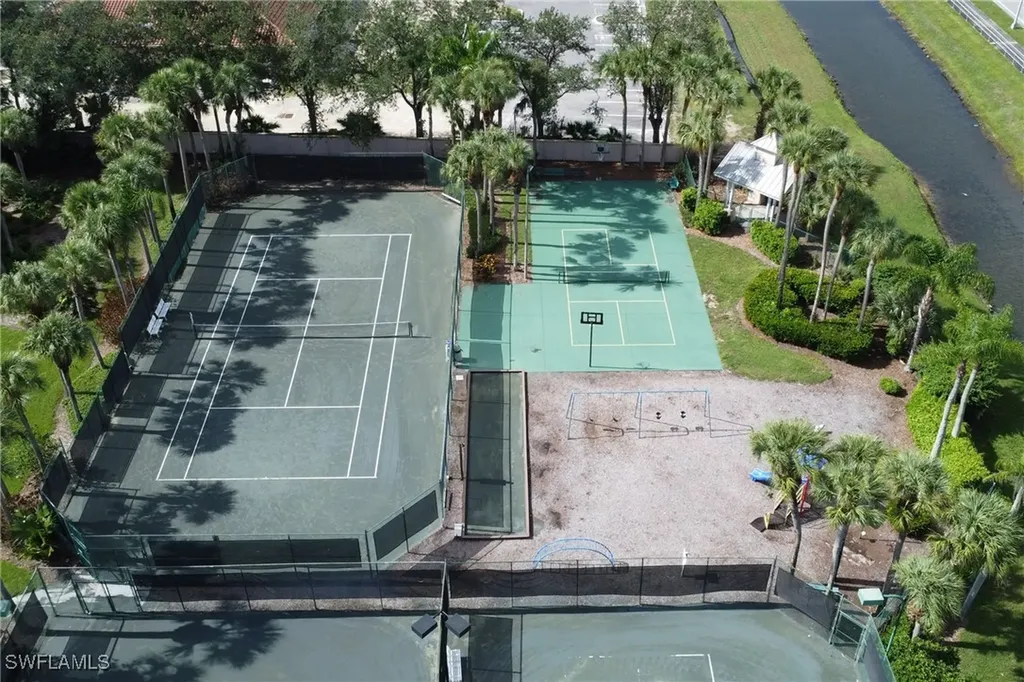 2651 Citrus Lake Drive Naples FL 34109