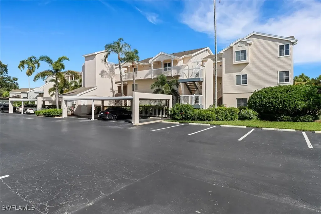 2651 Citrus Lake Drive Naples FL 34109