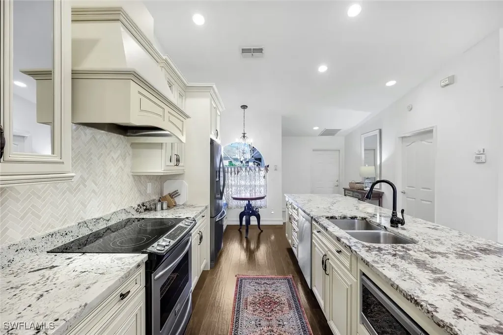 510 Captn Kate Court Naples FL 34110