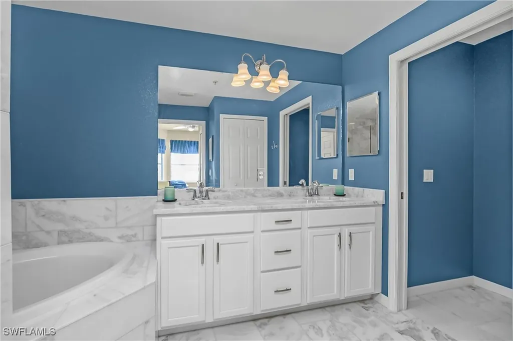 10020 Siesta Bay Drive Naples FL 34120