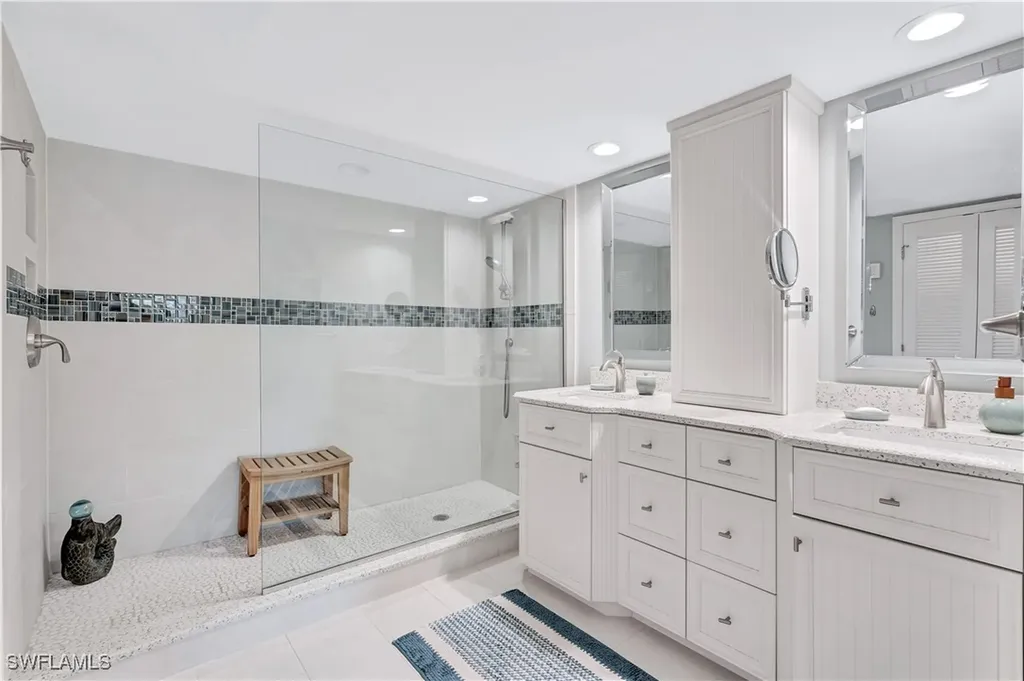 2400 Gulf Shore Boulevard N Naples FL 34103