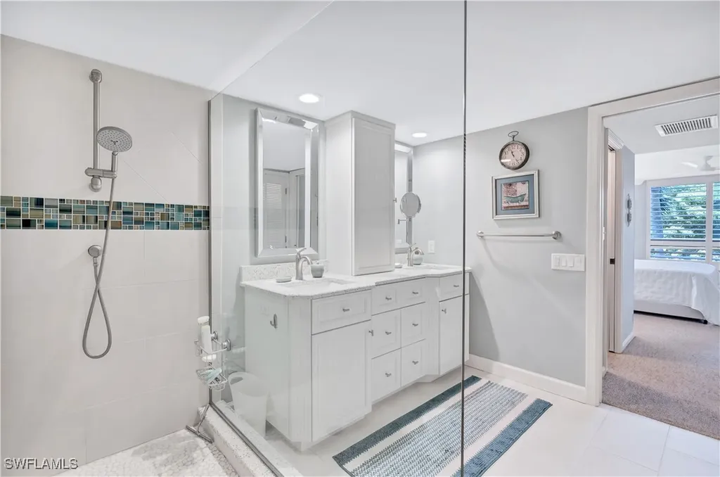 2400 Gulf Shore Boulevard N Naples FL 34103