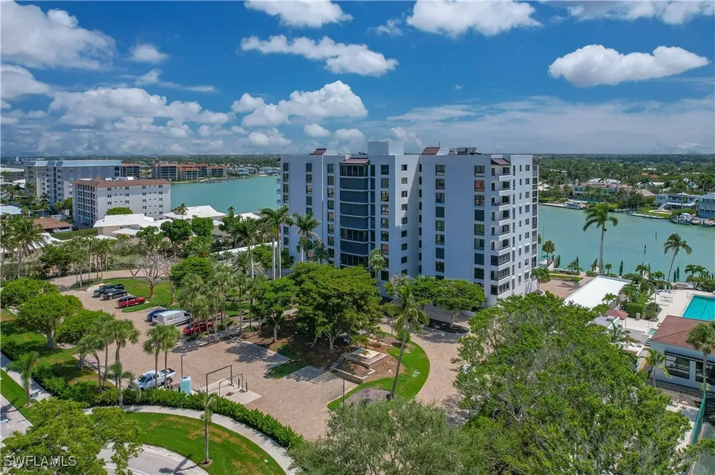 2400 Gulf Shore Boulevard N Naples FL 34103