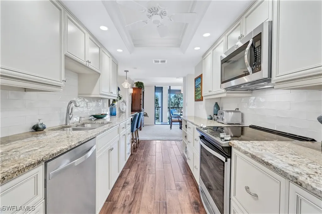 2400 Gulf Shore Boulevard N Naples FL 34103