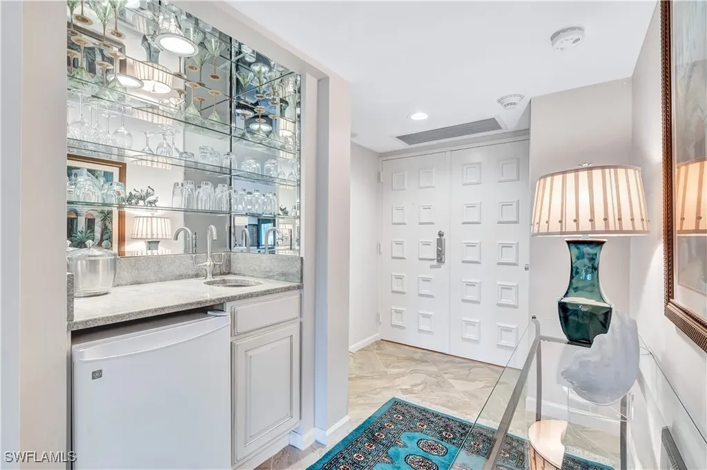 2400 Gulf Shore Boulevard N Naples FL 34103