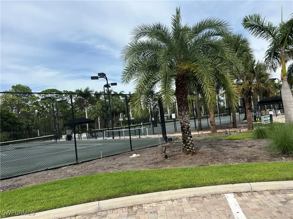 265 Indies Way Naples FL 34110