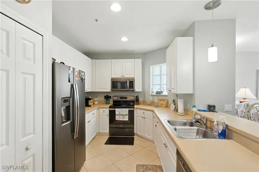 1325 Sweetwater Cove Naples FL 34110