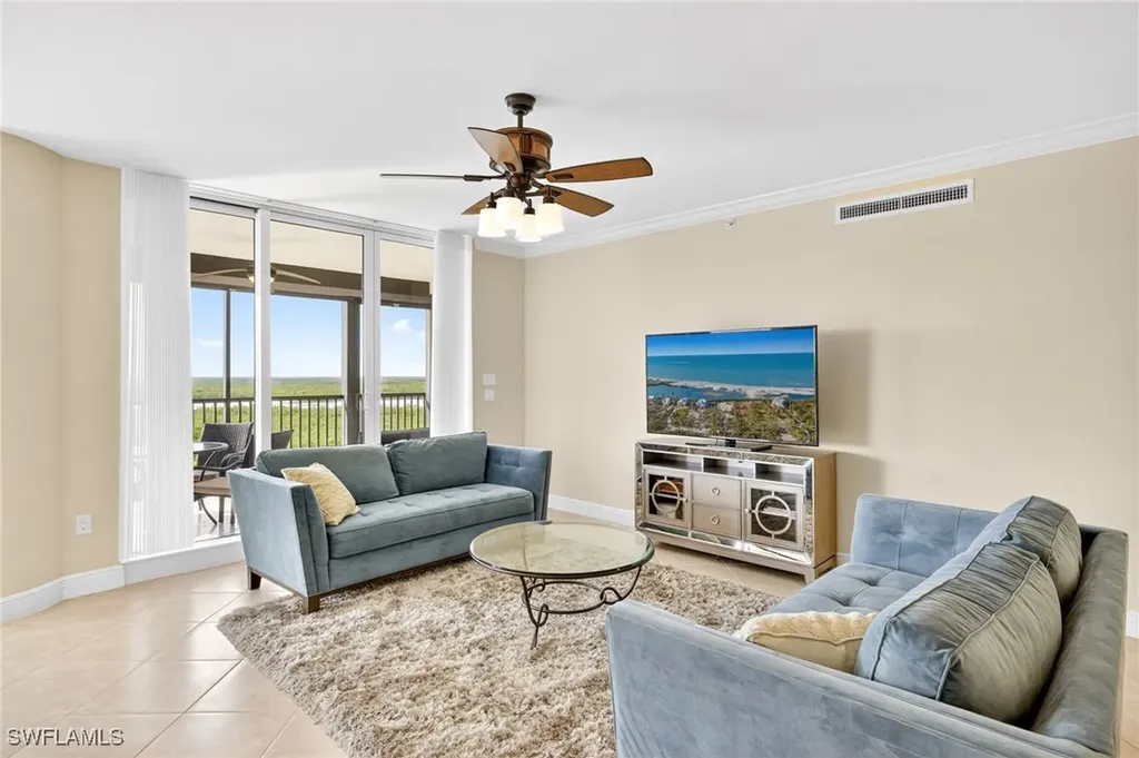 1060 Borghese Lane Naples FL 34114