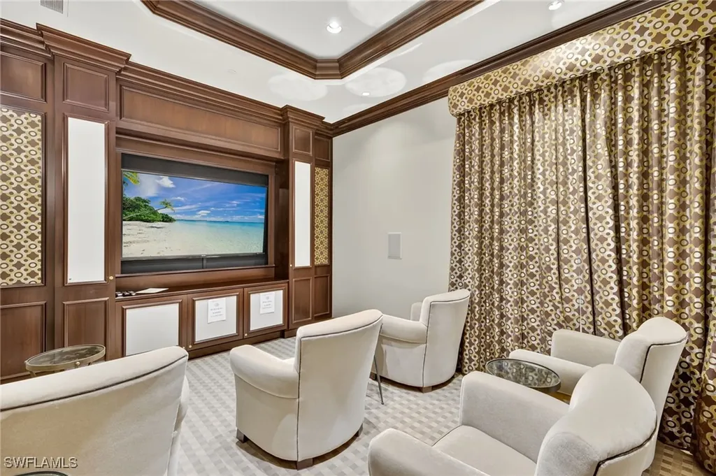 1060 Borghese Lane Naples FL 34114