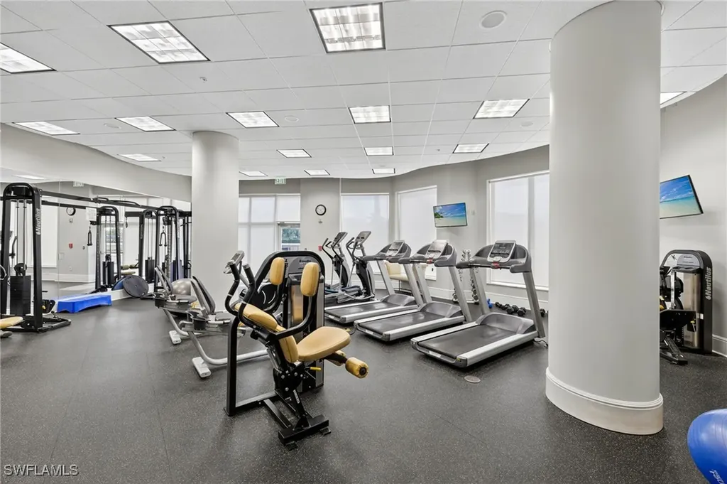 1060 Borghese Lane Naples FL 34114