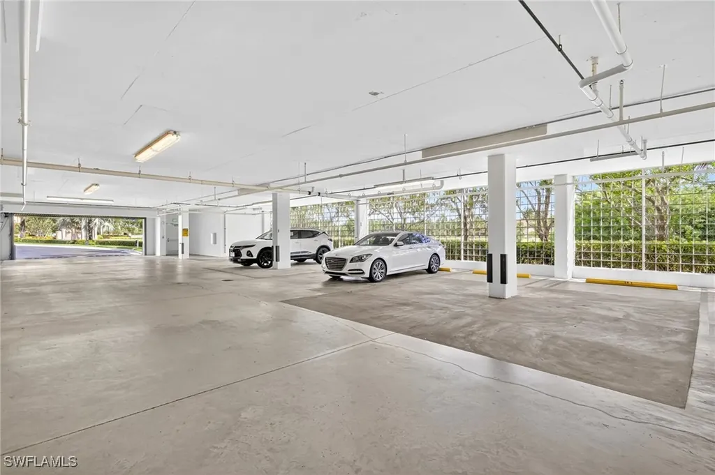 1060 Borghese Lane Naples FL 34114