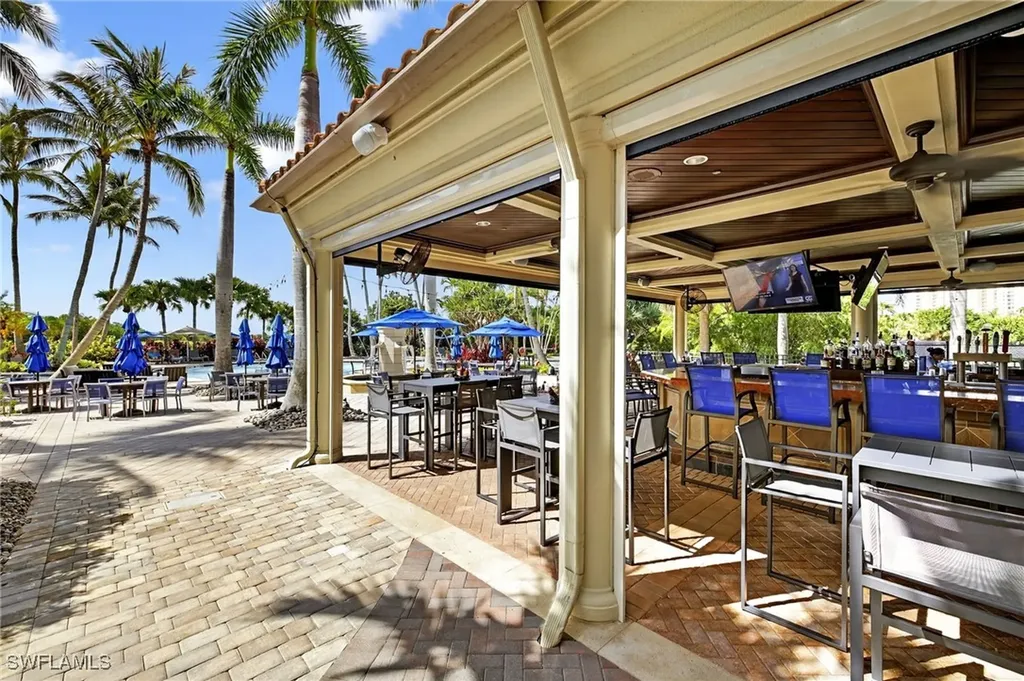 1060 Borghese Lane Naples FL 34114