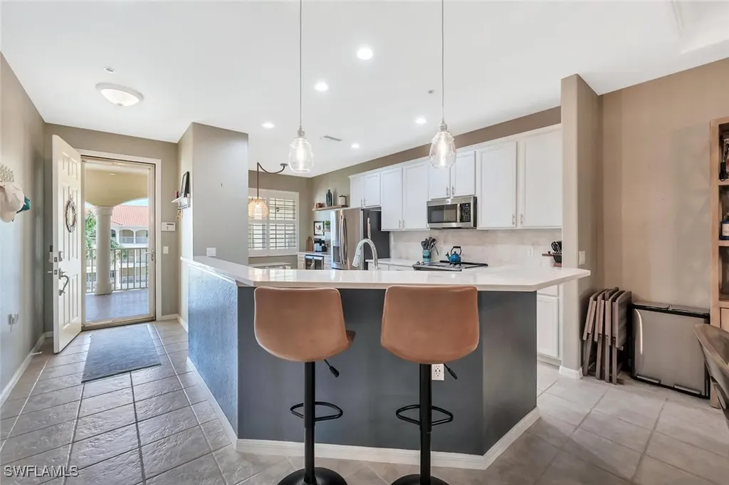 4833 Hampshire Court Naples FL 34112