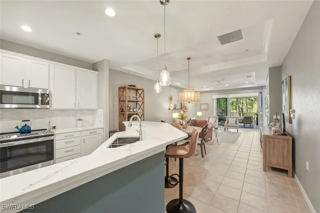 4833 Hampshire Court Naples FL 34112