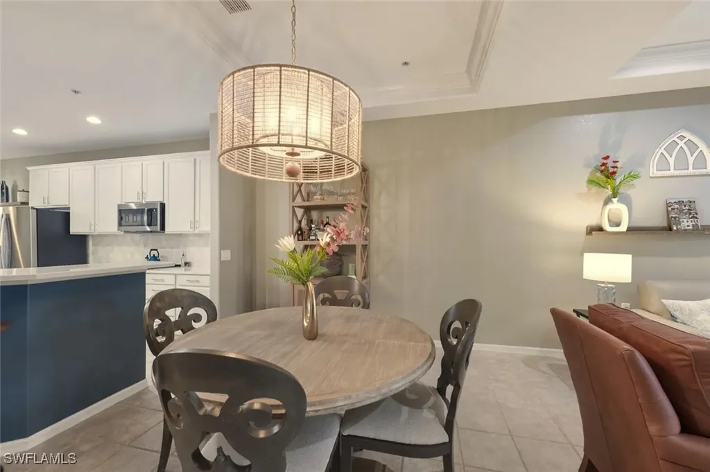 4833 Hampshire Court Naples FL 34112