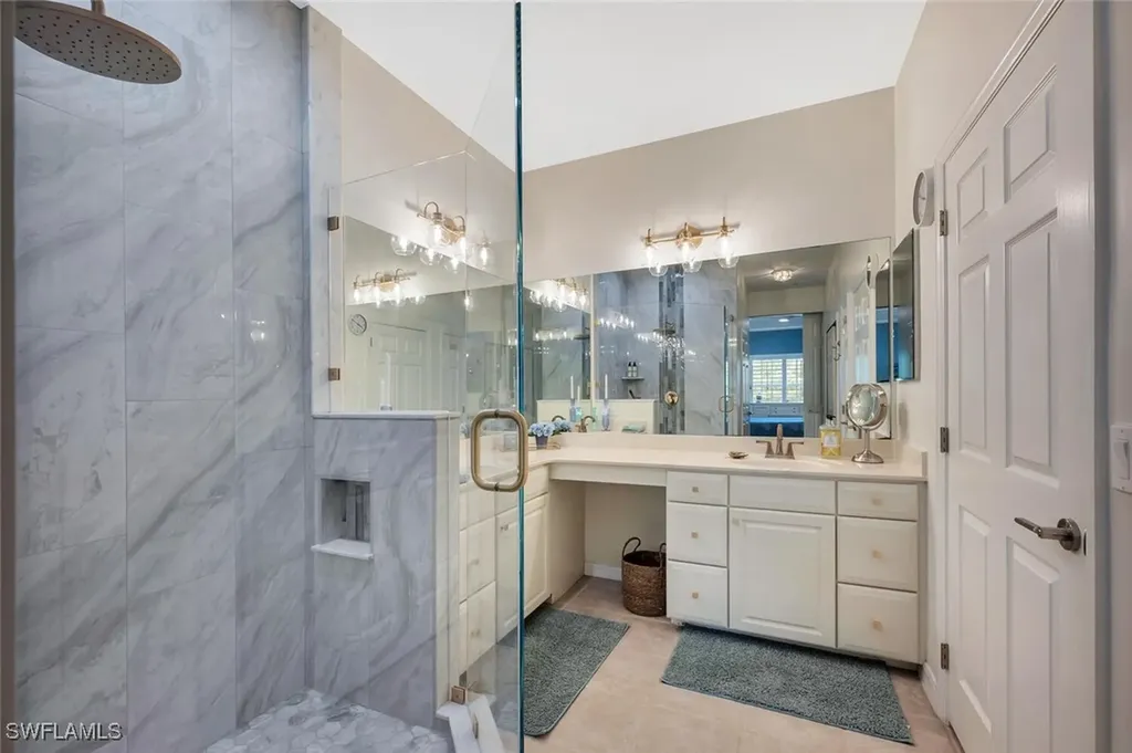 4833 Hampshire Court Naples FL 34112