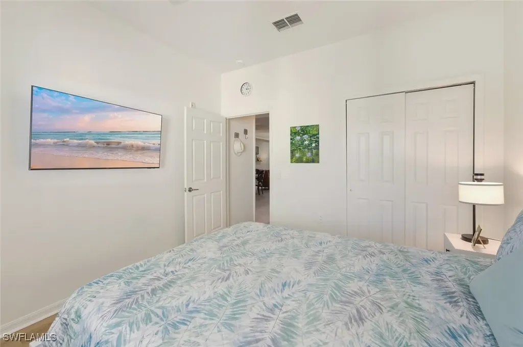 4833 Hampshire Court Naples FL 34112