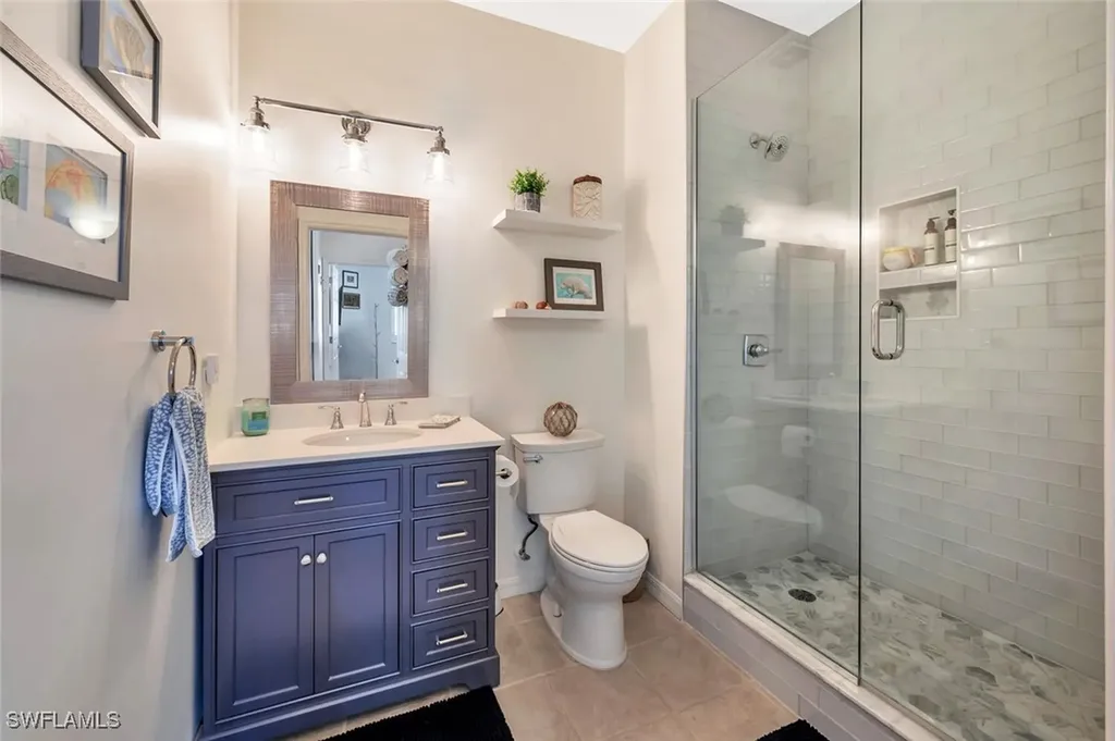 4833 Hampshire Court Naples FL 34112