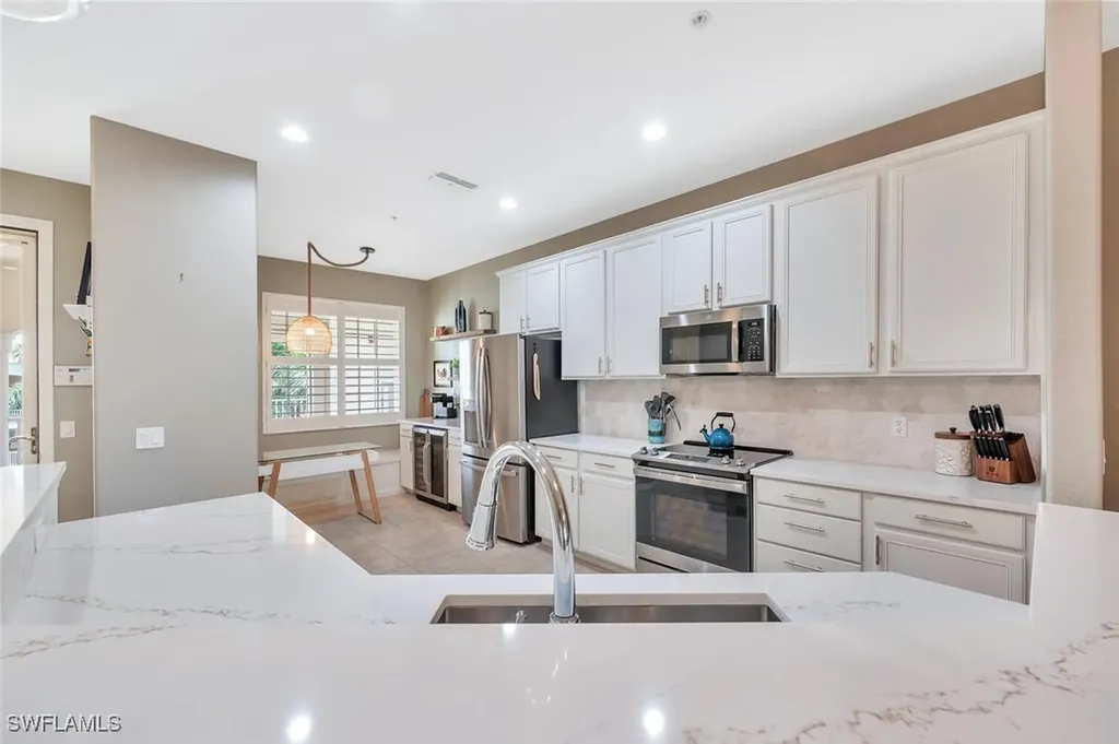 4833 Hampshire Court Naples FL 34112