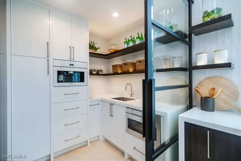 1645 Bonita Court Naples FL 34102